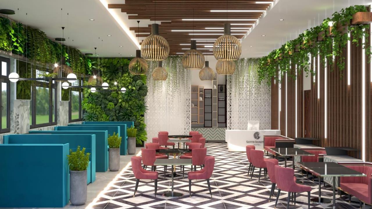 Hotel Savitri Signature Narsinghpur Exteriör bild